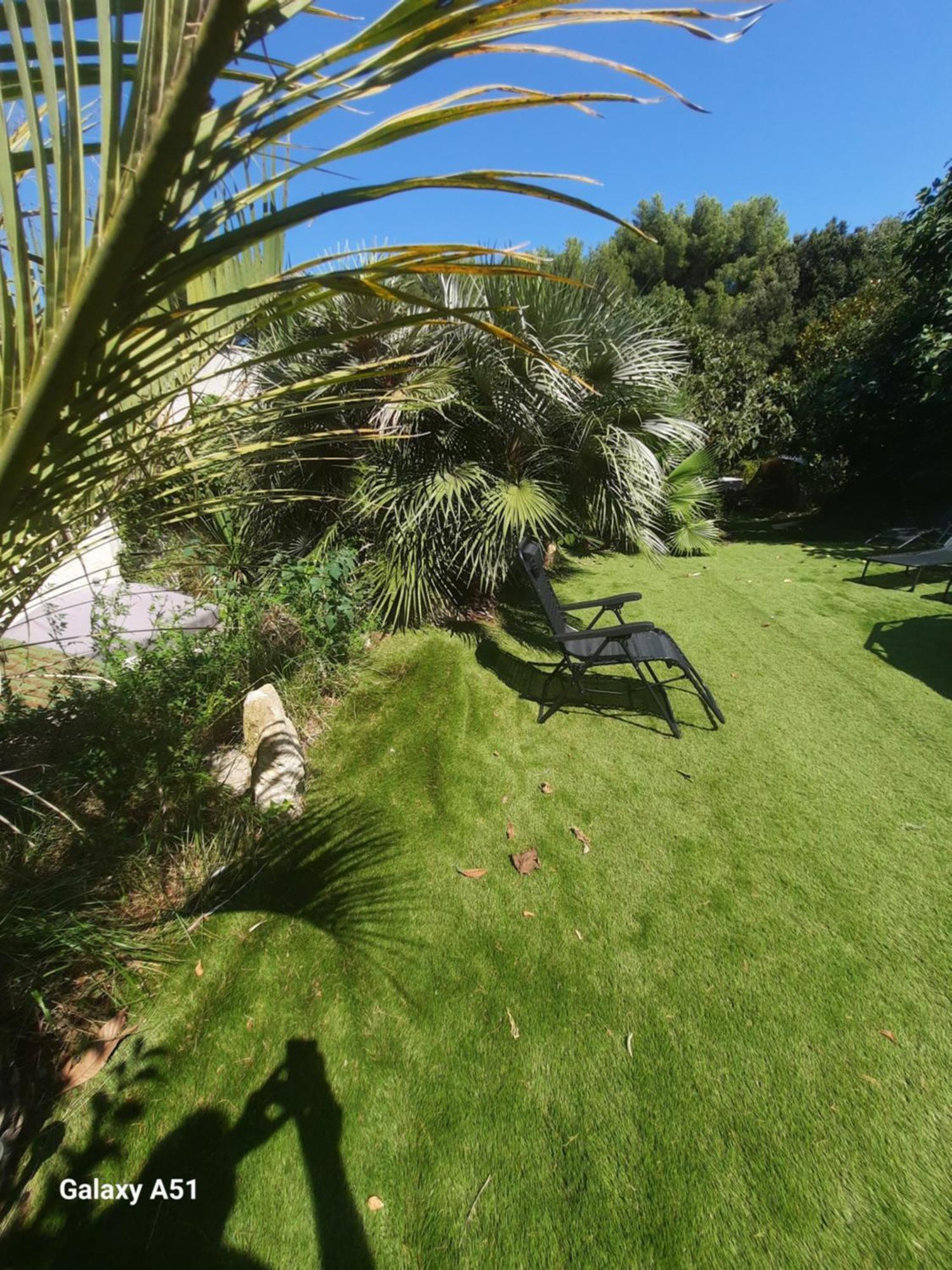 La Palmeraie Istres Buitenkant foto